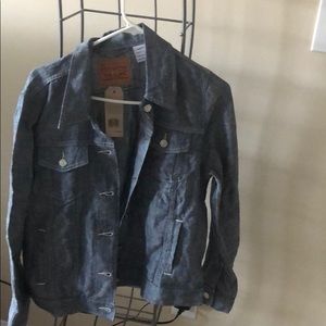 Levi’s lightweight jacket